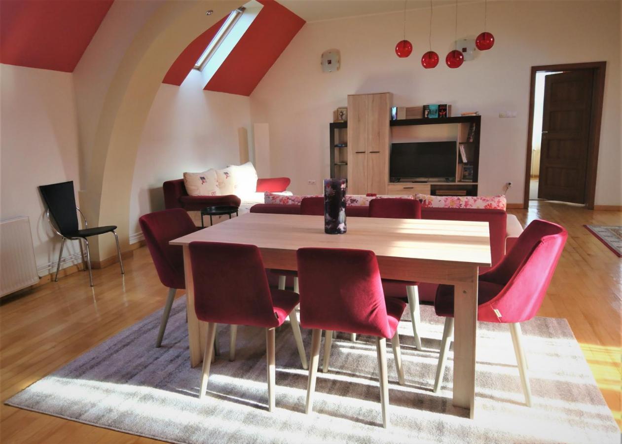 Rozsi Mama Villa Sovata Bagian luar foto